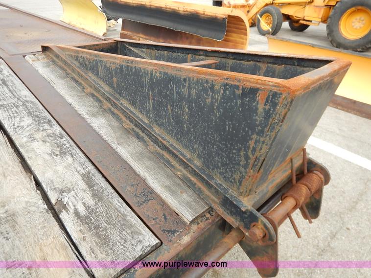 image for item J6429 1990 Holden equipment trailer