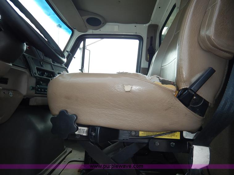 image for item K1680 2005 Sterling L7500 dump truck