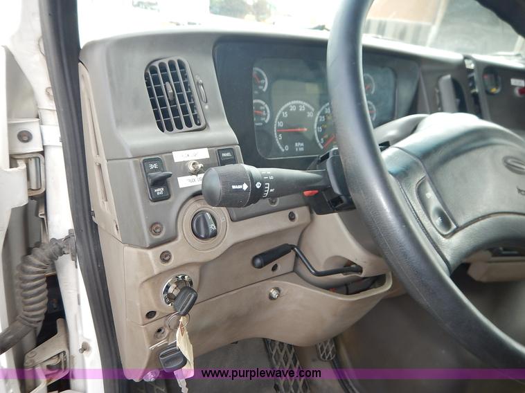 image for item K1680 2005 Sterling L7500 dump truck