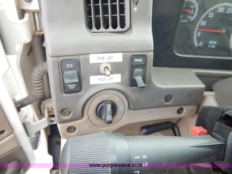 image for item K1680 2005 Sterling L7500 dump truck