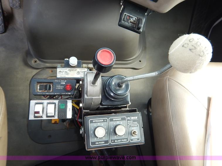 image for item K1680 2005 Sterling L7500 dump truck