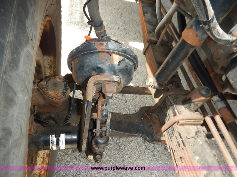 image for item K1680 2005 Sterling L7500 dump truck