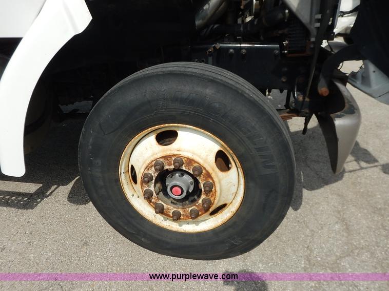 image for item K1680 2005 Sterling L7500 dump truck