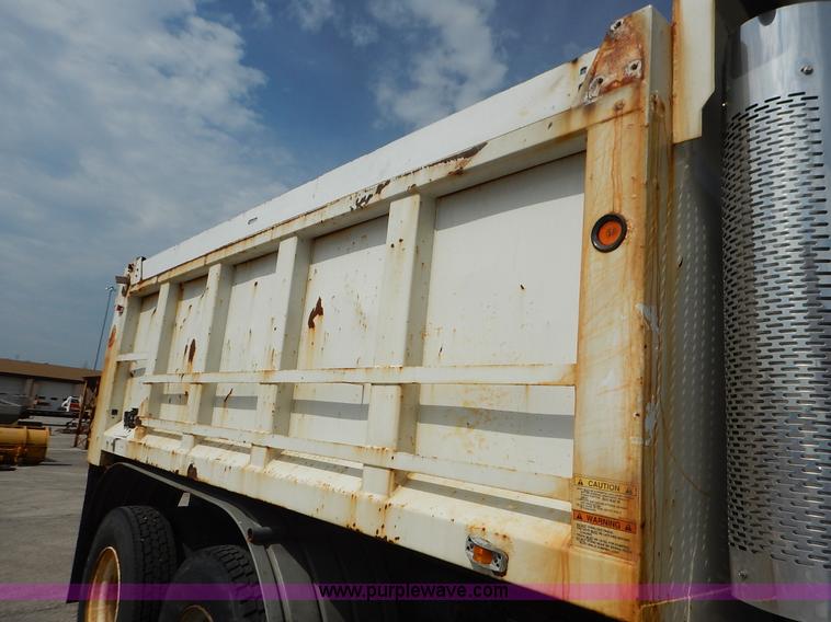 image for item K1680 2005 Sterling L7500 dump truck