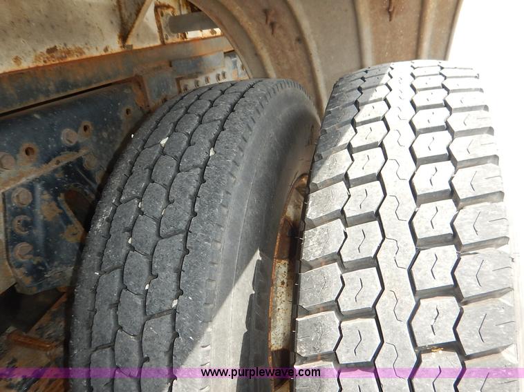 image for item K1680 2005 Sterling L7500 dump truck