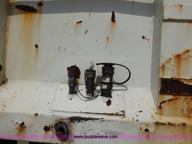 image for item K1680 2005 Sterling L7500 dump truck