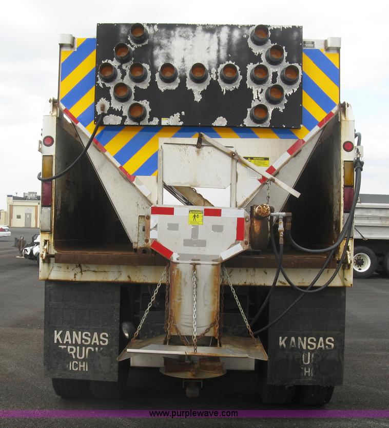 image for item L6345 2004 International 7400 dump truck