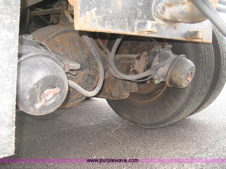 image for item L6345 2004 International 7400 dump truck