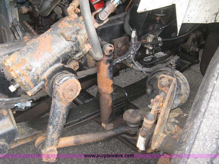 image for item L6345 2004 International 7400 dump truck