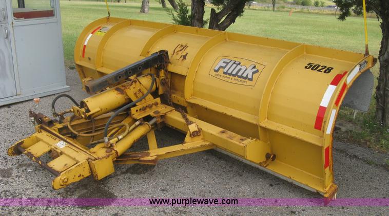 image for item L6345 2004 International 7400 dump truck