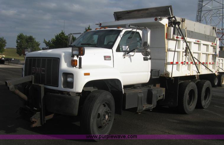 image for item L6346 2002 GMC C8500 dump truck