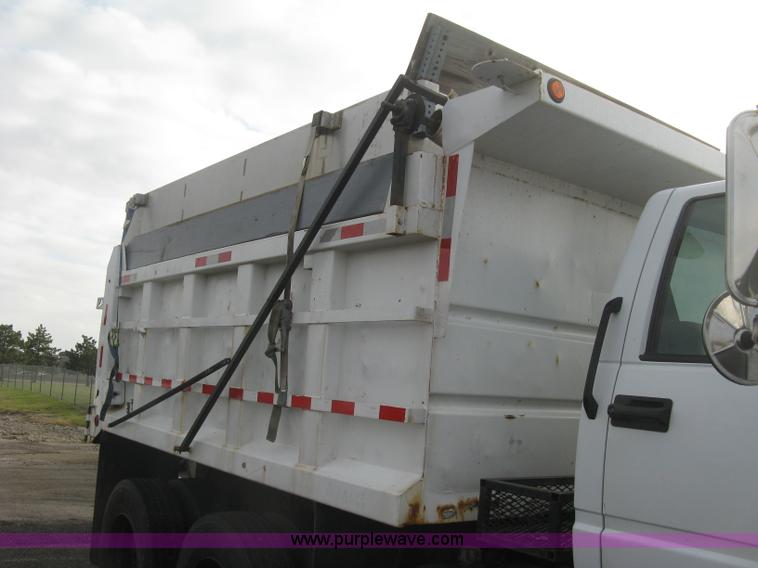 image for item L6346 2002 GMC C8500 dump truck