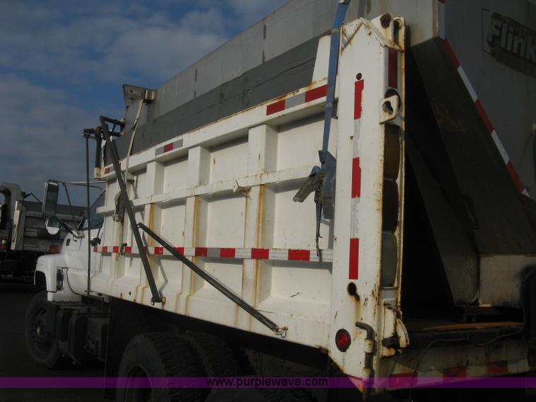 image for item L6346 2002 GMC C8500 dump truck