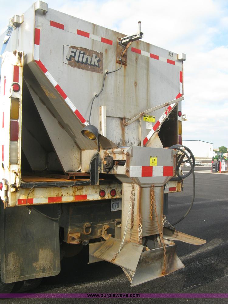 image for item L6346 2002 GMC C8500 dump truck