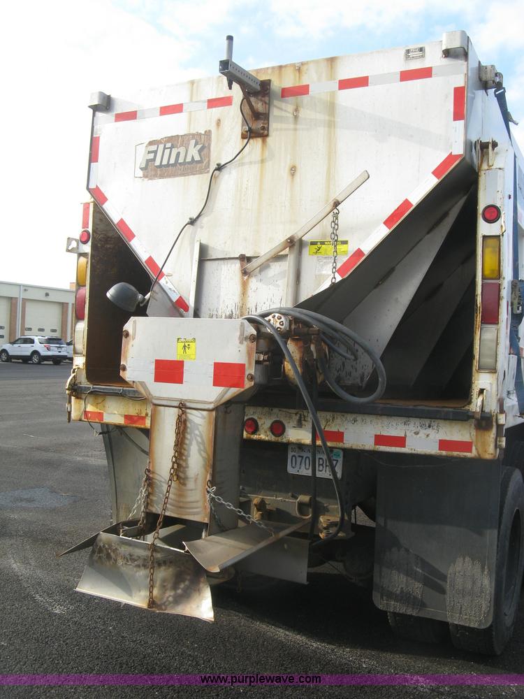 image for item L6346 2002 GMC C8500 dump truck