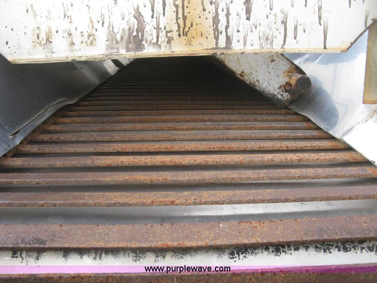 image for item L6346 2002 GMC C8500 dump truck