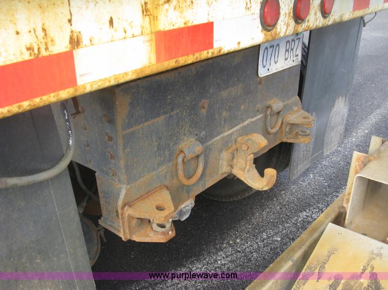 image for item L6346 2002 GMC C8500 dump truck