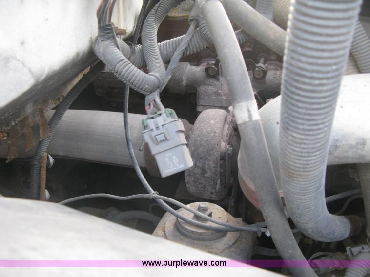 image for item L6346 2002 GMC C8500 dump truck