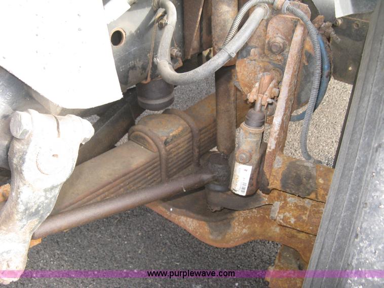 image for item L6346 2002 GMC C8500 dump truck