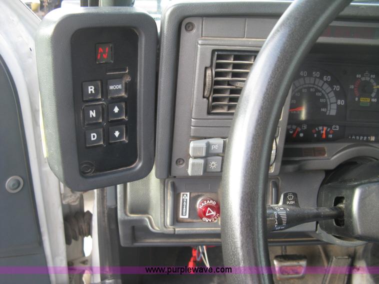 image for item L6346 2002 GMC C8500 dump truck