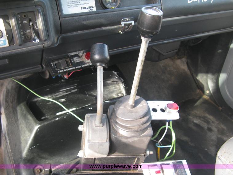 image for item L6346 2002 GMC C8500 dump truck