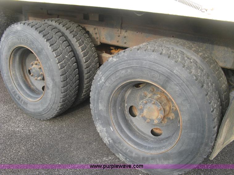 image for item L6346 2002 GMC C8500 dump truck