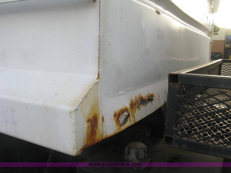 image for item L6346 2002 GMC C8500 dump truck