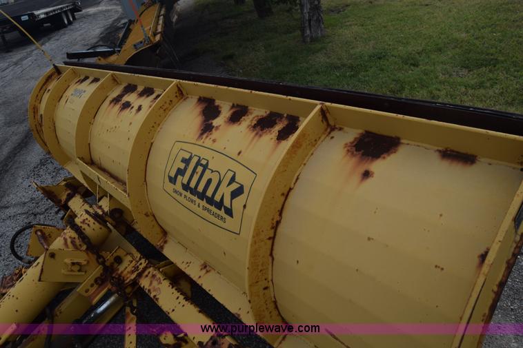 image for item L6346 2002 GMC C8500 dump truck