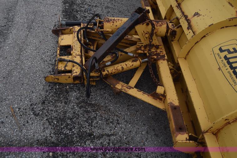 image for item L6347 2000 International F4900 dump truck