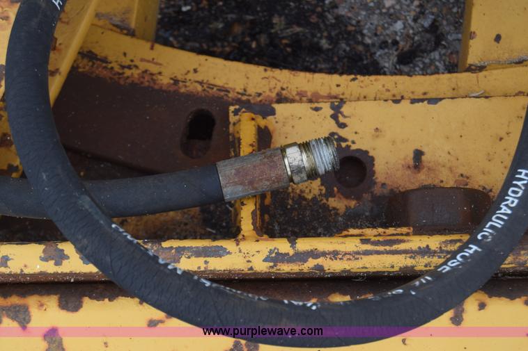 image for item L6347 2000 International F4900 dump truck