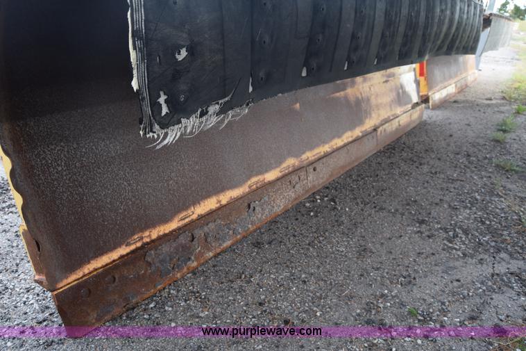 image for item L6347 2000 International F4900 dump truck