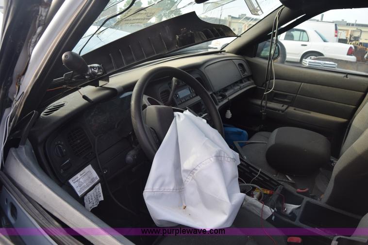 image for item L6348 2011 Ford Crown Victoria Police Interceptor