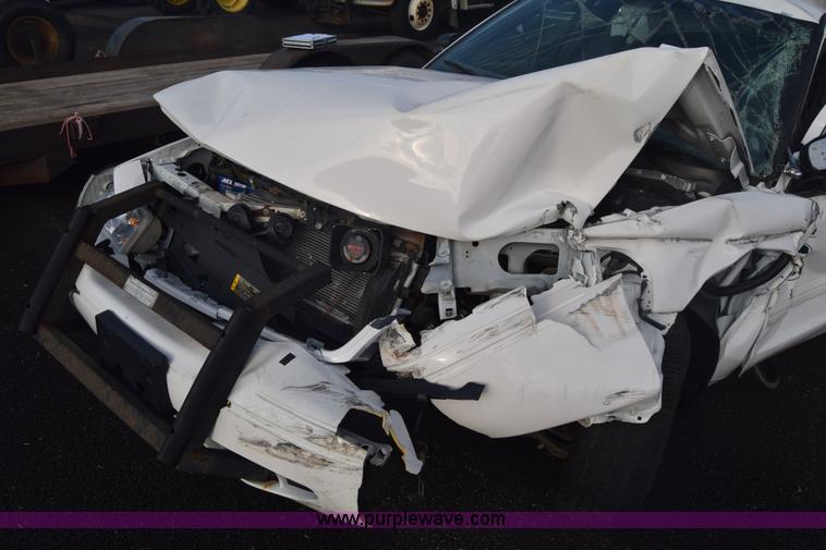 image for item L6348 2011 Ford Crown Victoria Police Interceptor