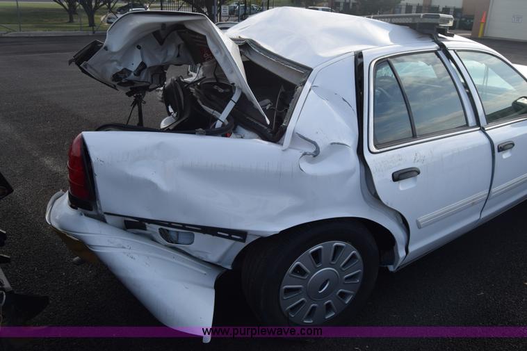 image for item L6348 2011 Ford Crown Victoria Police Interceptor