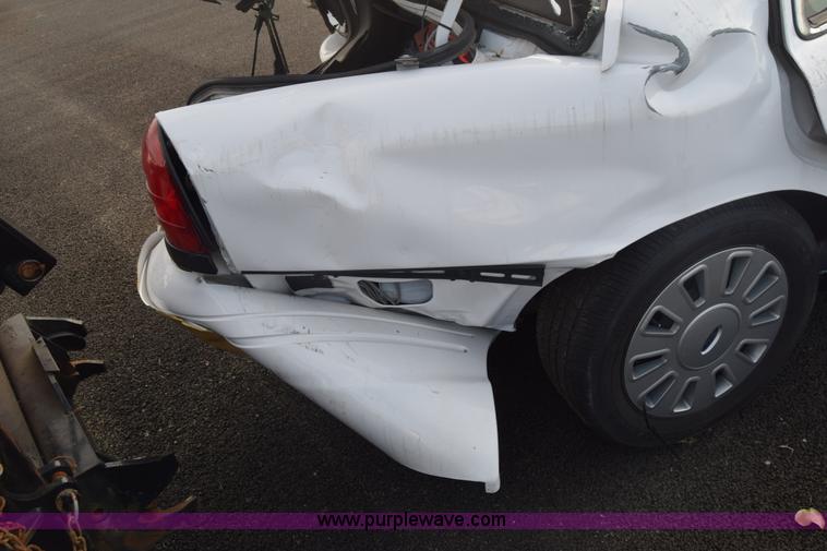 image for item L6348 2011 Ford Crown Victoria Police Interceptor