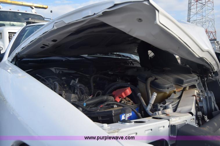 image for item L6348 2011 Ford Crown Victoria Police Interceptor