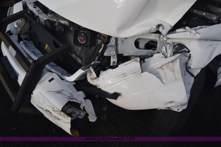 image for item L6348 2011 Ford Crown Victoria Police Interceptor