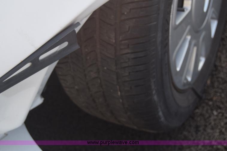 image for item L6348 2011 Ford Crown Victoria Police Interceptor