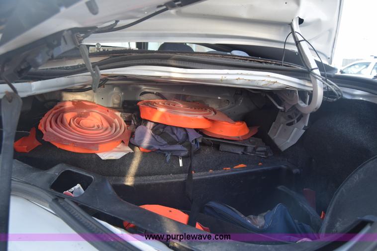 image for item L6348 2011 Ford Crown Victoria Police Interceptor