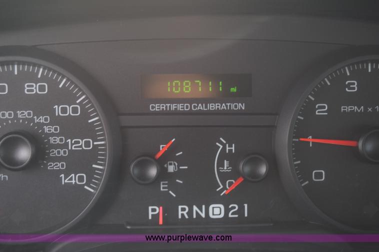 image for item L6350 2011 Ford Crown Victoria Police Interceptor