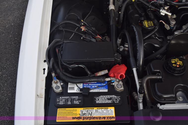 image for item L6350 2011 Ford Crown Victoria Police Interceptor