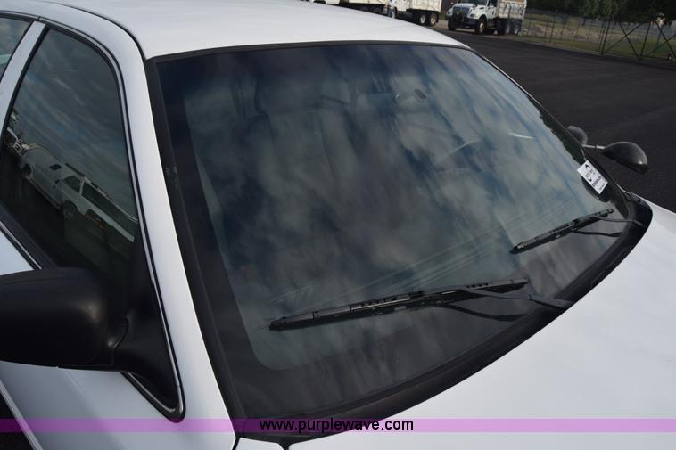 image for item L6350 2011 Ford Crown Victoria Police Interceptor