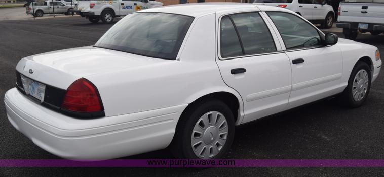 image for item L6351 2008 Ford Crown Victoria Police Interceptor