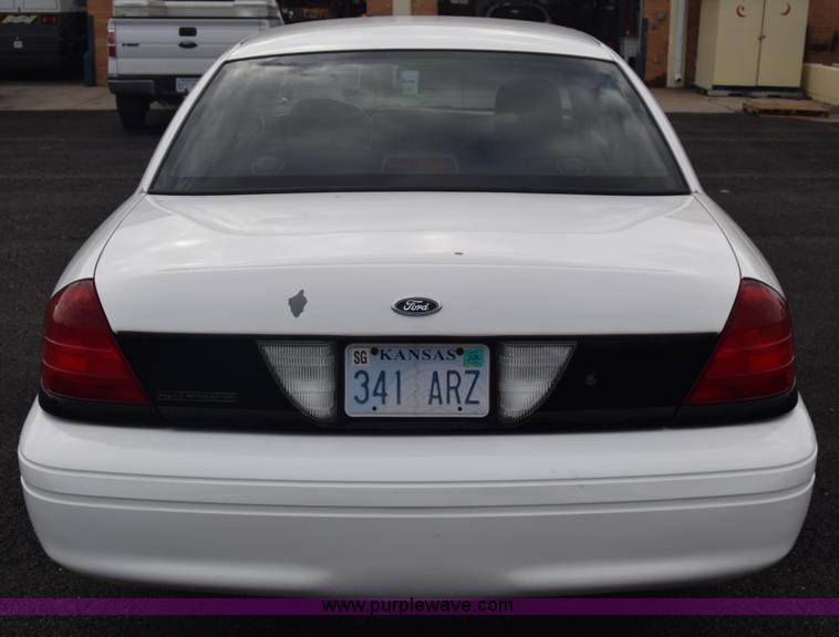 image for item L6351 2008 Ford Crown Victoria Police Interceptor