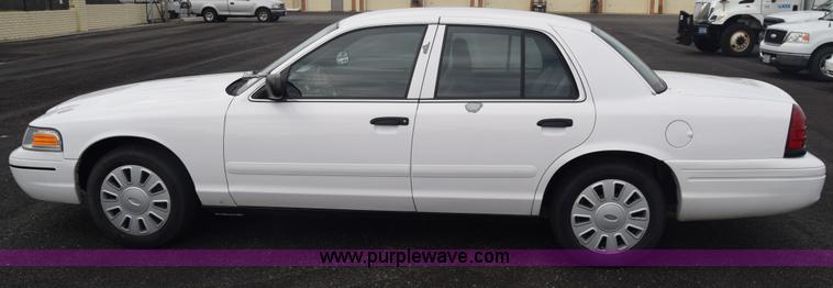 image for item L6351 2008 Ford Crown Victoria Police Interceptor