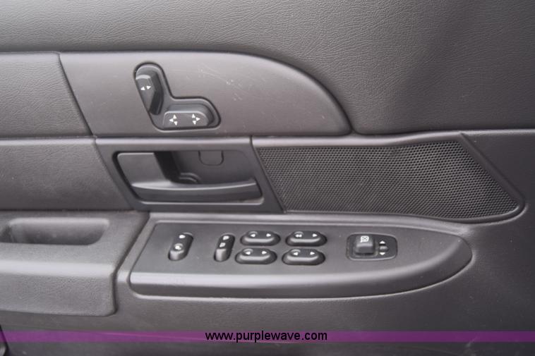 image for item L6351 2008 Ford Crown Victoria Police Interceptor