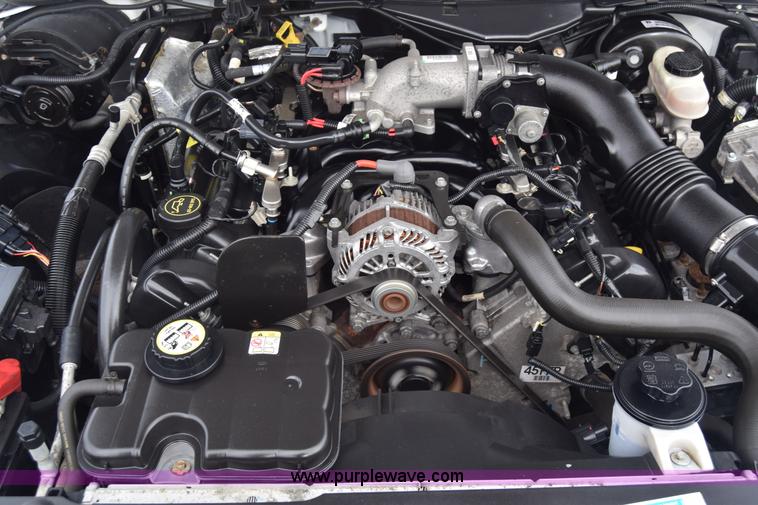 image for item L6351 2008 Ford Crown Victoria Police Interceptor