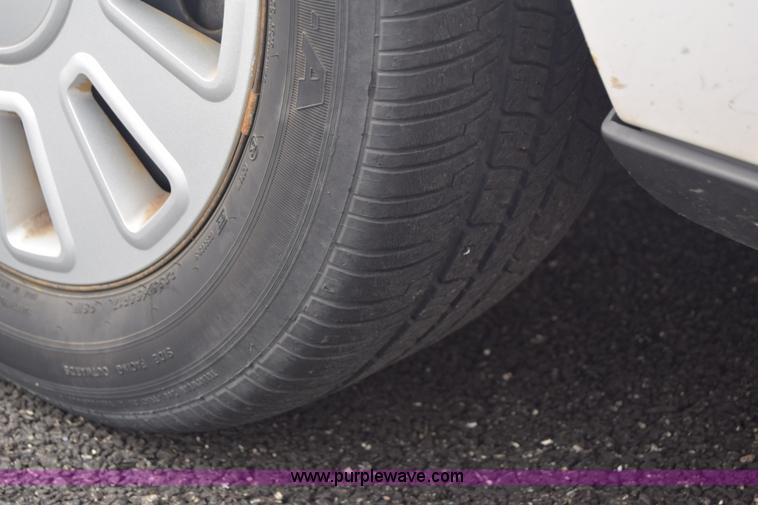 image for item L6351 2008 Ford Crown Victoria Police Interceptor