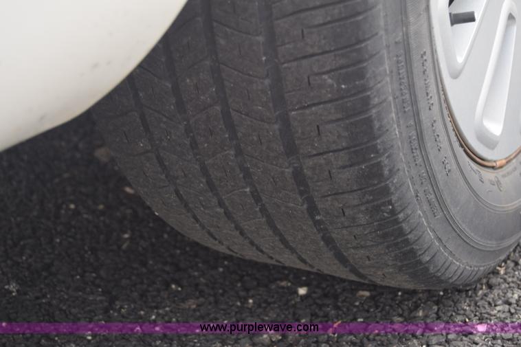 image for item L6351 2008 Ford Crown Victoria Police Interceptor