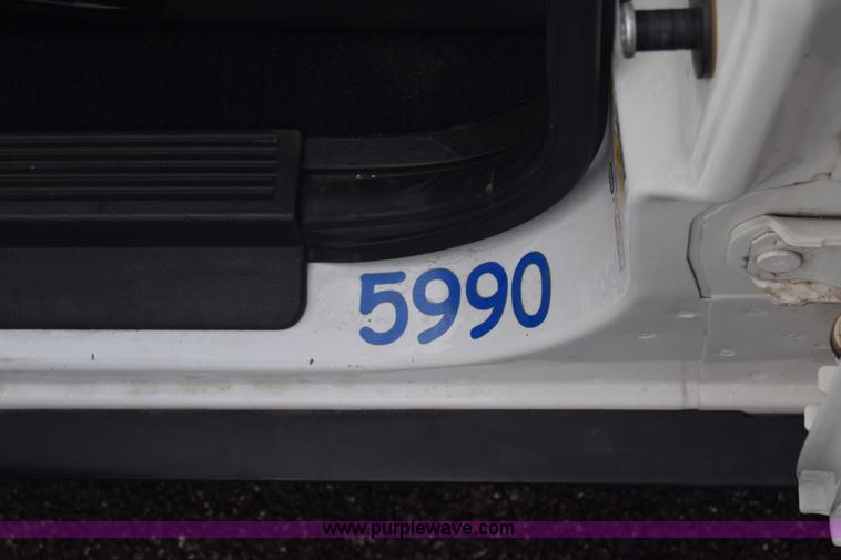 image for item L6351 2008 Ford Crown Victoria Police Interceptor